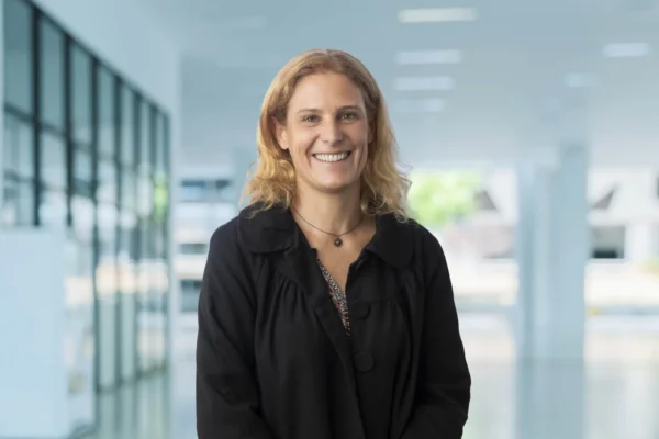 Headshot of Laura Edelstein, Accountant